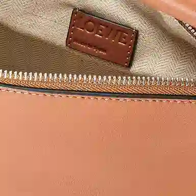 LOEWE Puzzle