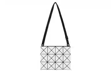 ISSEY MIYAKE Lucent White