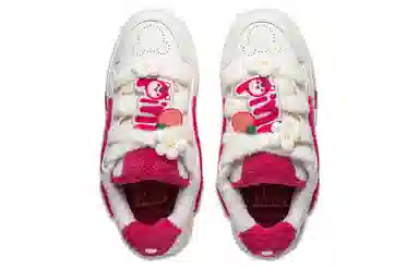 LiNing Journey V2 Disney Strawberry Bear