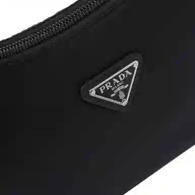 Prada Re-Edition 2000 Hobo Black