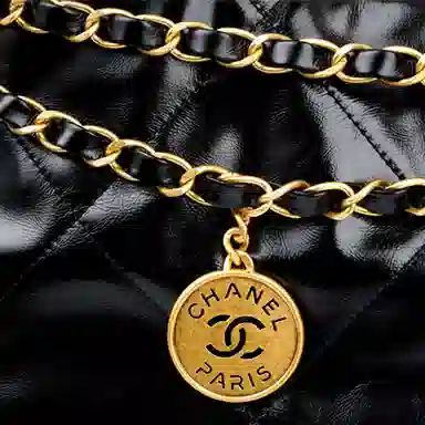 CHANEL 22Bag Logo