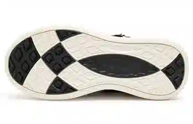 Champion Essentials Logo