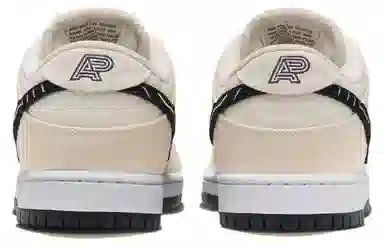 Albino & Preto x Nike Dunk SB Pro "Pearl White"