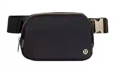 lululemon Everywhere Belt Bag Black Gold