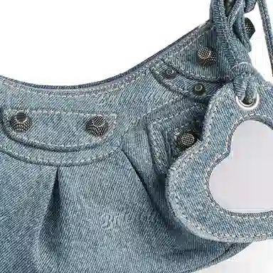 Balenciaga Le Cagole