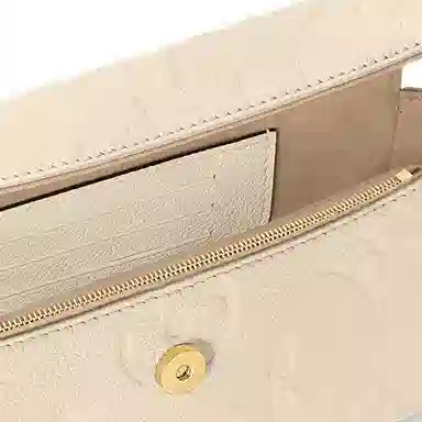 Louis Vuitton Ivy Baguette Cream White