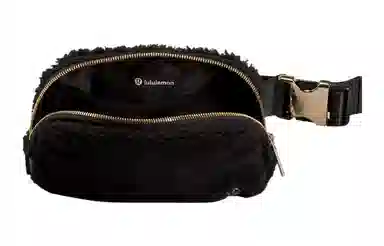 lululemon EverywhereLogo