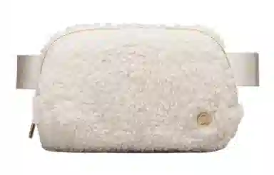 lululemon EverywhereLogo