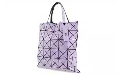 ISSEY MIYAKE Lucent Gloss