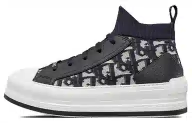 DIOR Walk'n'Dior