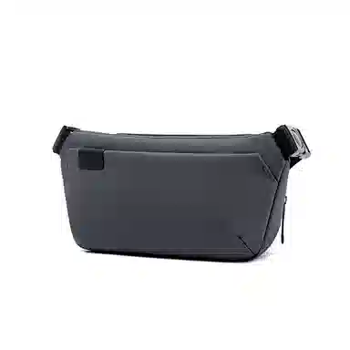 北极猎人 潮牌胸前时尚机能风休闲防泼水 涤纶 机车包斜肩包斜挎包胸包腰包 中号 男女同款情侣款 黑色/灰色