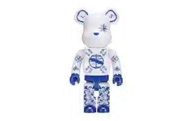 BE@RBRICK Senado Square 1000%
