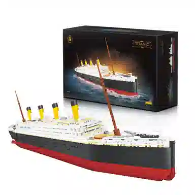 WL-CREATIVE Titanic Model