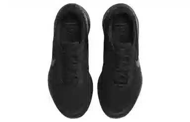 Nike REVOLUTION 7