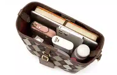 马莎兰缇 时尚菱格撞色小众设计通勤出行 帆布拼合成革 水桶包斜挎包 小号 女款 啡色