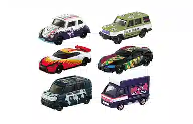 TAKARA TOMY