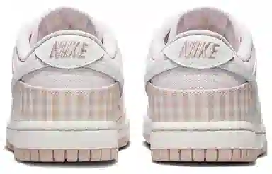Nike Dunk Low "Pearl Pink"