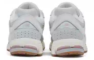 New Balance 2002R Gore-Tex