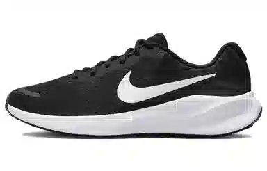 Nike Revolution 7 Black