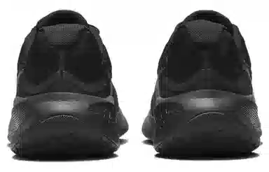 Nike Revolution 7