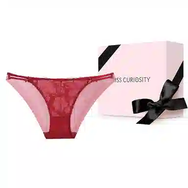 MISS CURIOSITY X Lily