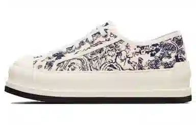 DIOR Walk'n'Dior