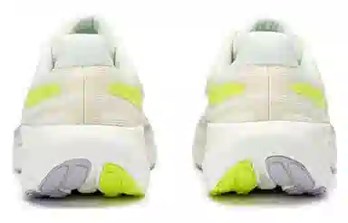 New Balance 1080 Light Yellow