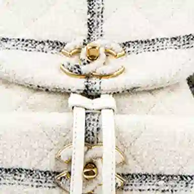 CHANEL 22K Logo