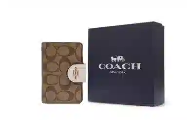COACH Corner Zip