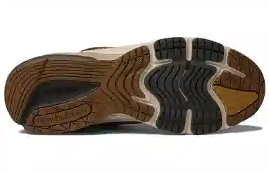 Carhartt WIP x New Balance NB 990 V6