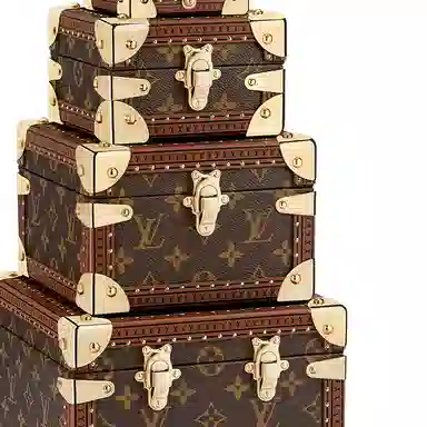 LOUIS VUITTON Malle Pyramide