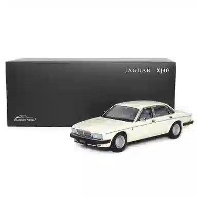 Almost Real 118 XJ6XJ40