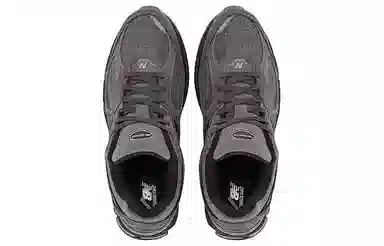 New Balance NB 2002R