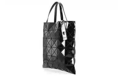 ISSEY MIYAKE Lucent Tote