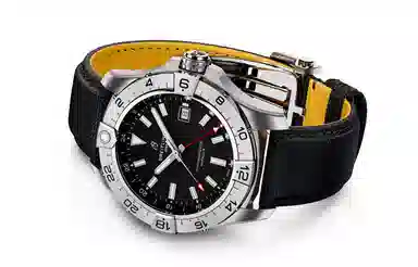 Breitling Avenger A32320101B1X1