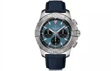 Breitling Avenger AB0147101C1X1