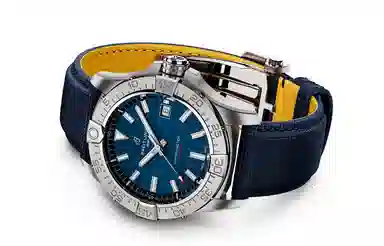 Breitling Avenger A17328101C1X1