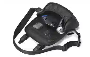 Chusen Black Waist Bag