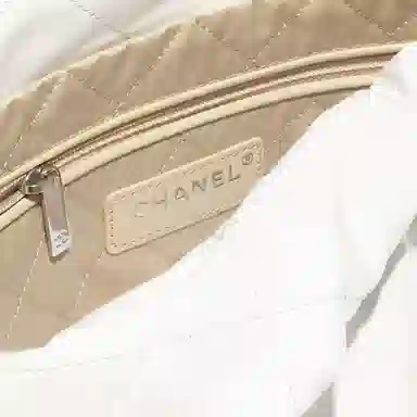 CHANEL 22Bag 24C Logo 24