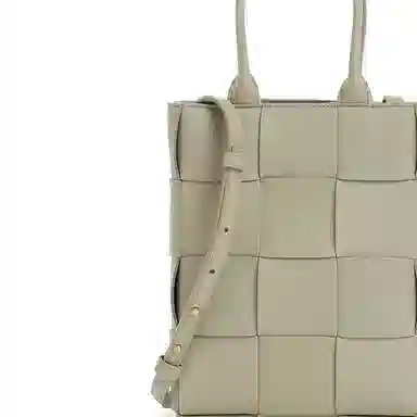 Bottega Veneta BV
