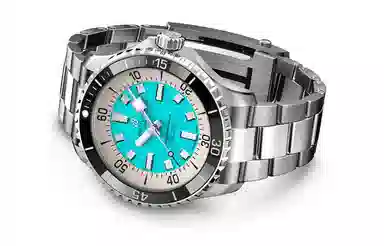 BREITLING 300 44mm A17376211L2A1