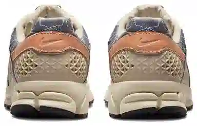 Nike Air Zoom Vomero 5 Brown