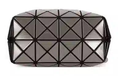 ISSEY MIYAKE Wring Gloss 237