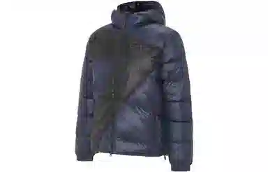 EMPORIO ARMANI EA7 FW22 Logo