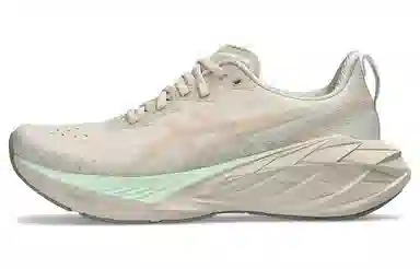 Asics NOVABLAST 4