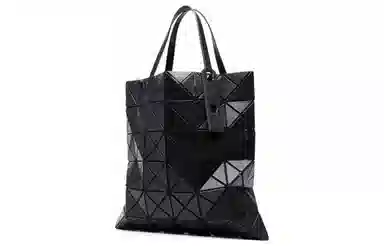 ISSEY MIYAKE Lucent Tote