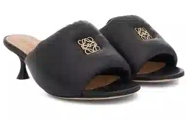 LOEWE Anagram