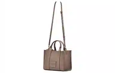 Marc Jacobs The Mini Traveler