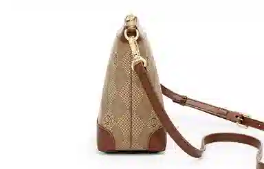 马莎兰缇 复古老花经典百搭高级感气质小众上班通勤欧美风个性 合成革 水桶包单肩斜挎包 女款 深棕配杏/啡色