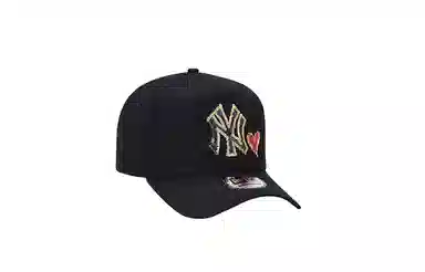 New Era Sequin Heart Black Cap